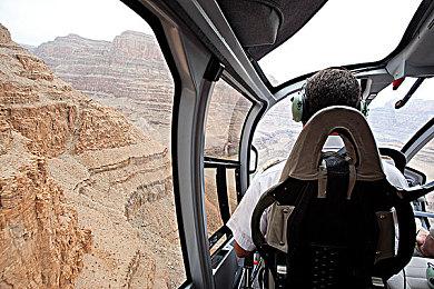 《匹诺曹的谎言》宣传片展示各大游戏媒体评价分数